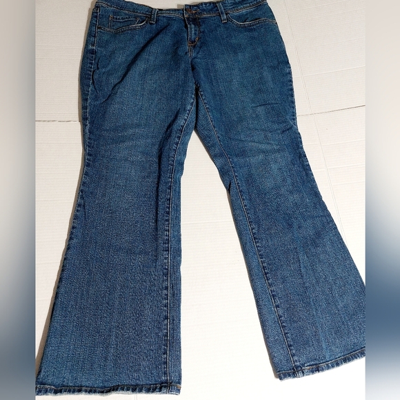 Levi Strauss 542 Y2K Flare Leg 20W Medium Length Denim Jeans - Picture 4 of 16